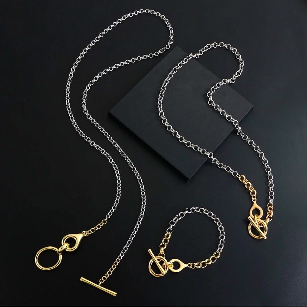 ✨✨Toggle Clasp 23” Necklace✨✨ - Picture 2 of 3